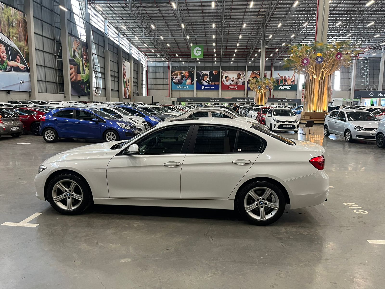BMW 3 SERIES 318i A/T (F30)